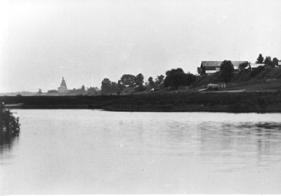 river.jpg (28814 bytes)